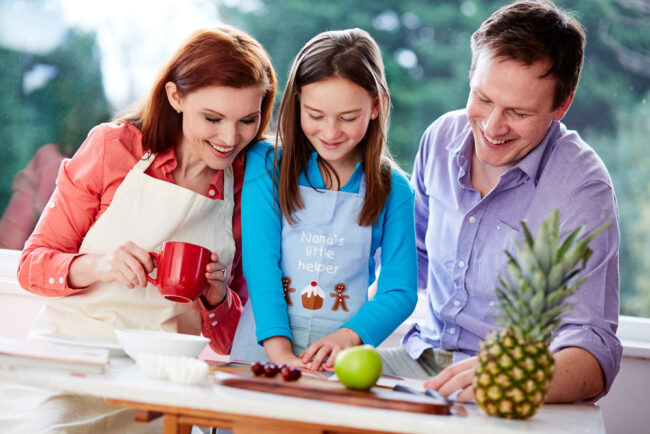 Jeannie McGinnis and family by Chris Rout photographer